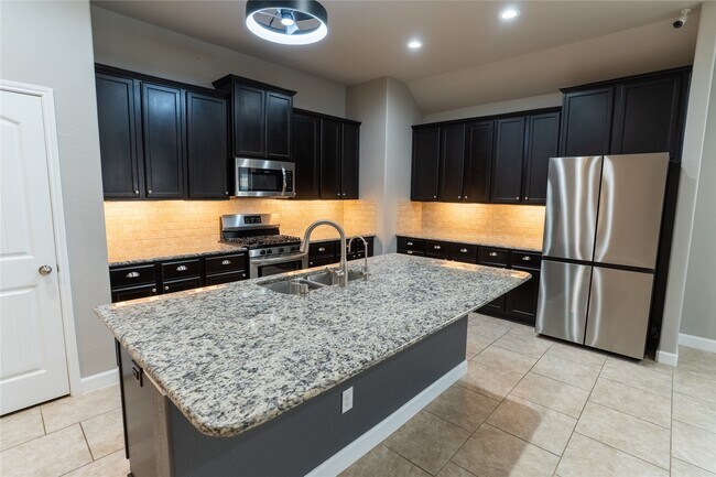 Foto del edificio - 2703 Osprey Ln