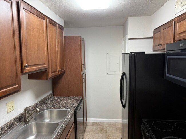 Foto del edificio - 900 Mountain Creek Rd