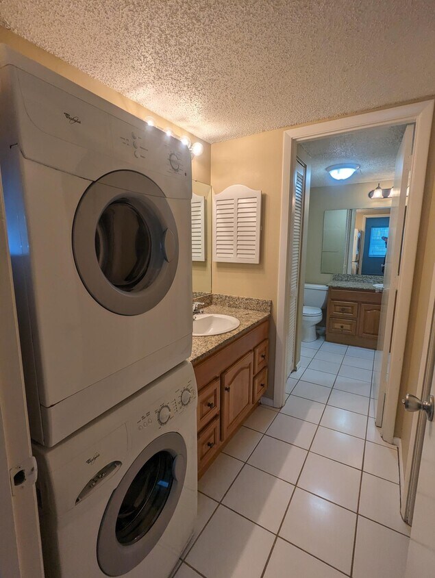 Foto del edificio - 3700 S Osprey Ave