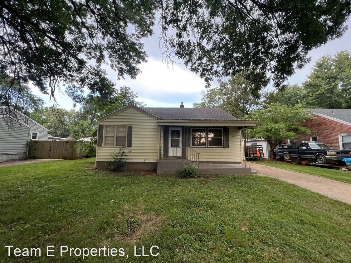 Primary Photo - 2 br, 2 bath House - 1627 S. Fairway Ave
