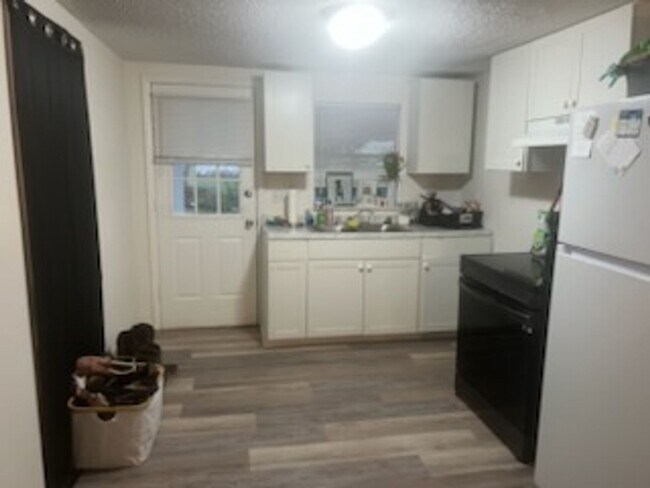 Foto del edificio - 110 A St