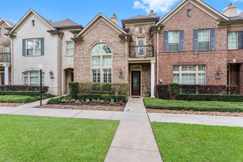 Foto principal - 1028 Memorial Village Dr
