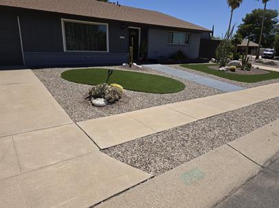 Foto del edificio - Beautiful EAST SIDE 4bd/2ba home with Huge Backyard!!!