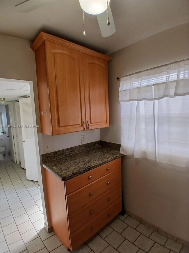 Foto del edificio - 5181 W Oakland Park Blvd