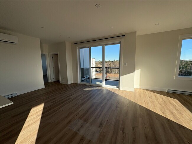 Building Photo - 1035 Melanson Rd