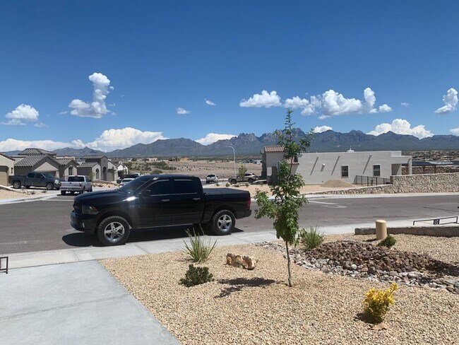 Foto del edificio - 4197 Tawny Park Rd