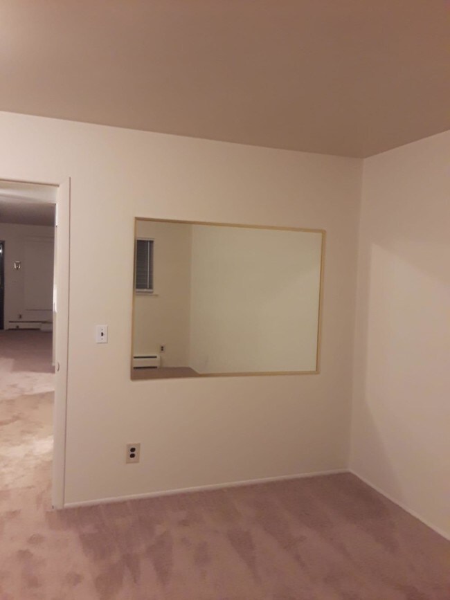 Building Photo - 4535 Cadieux Rd