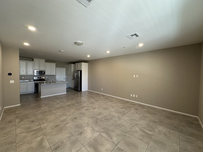 Building Photo - 8728 Giant Causeway Ave