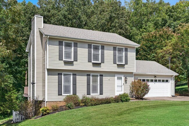 Building Photo - 3431 Laurelwood Trail