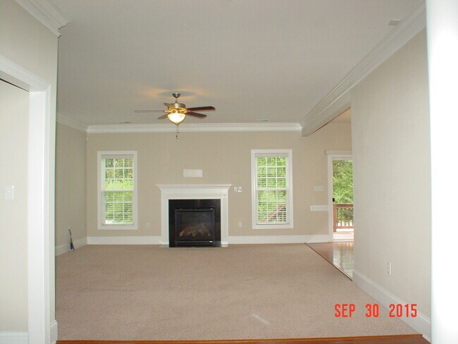 Building Photo - 124 Hurdle Ln