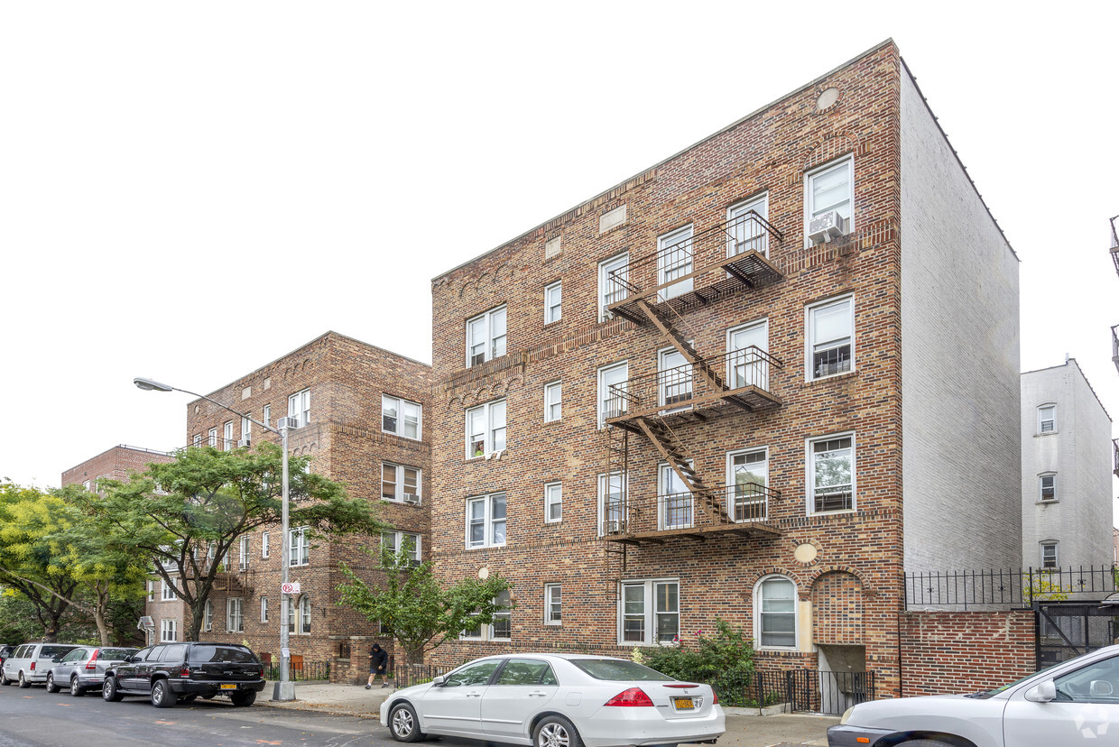 Primary Photo - 3977 51st St