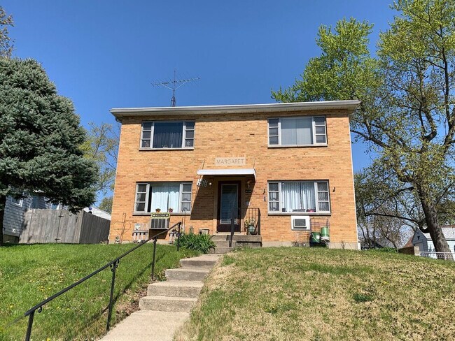 Foto del edificio - 2425 Springmont Ave