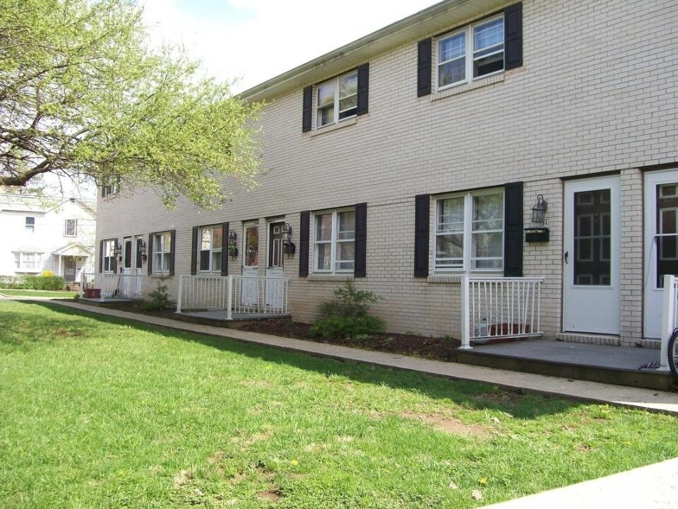 116 S 5th St, Indiana, PA 15701 - Townhouse for Rent in Indiana, PA