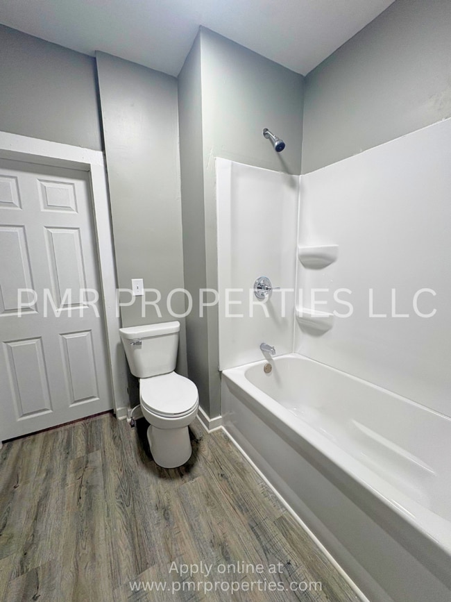 Foto del edificio - 2 Bedroom / 1 Bathroom