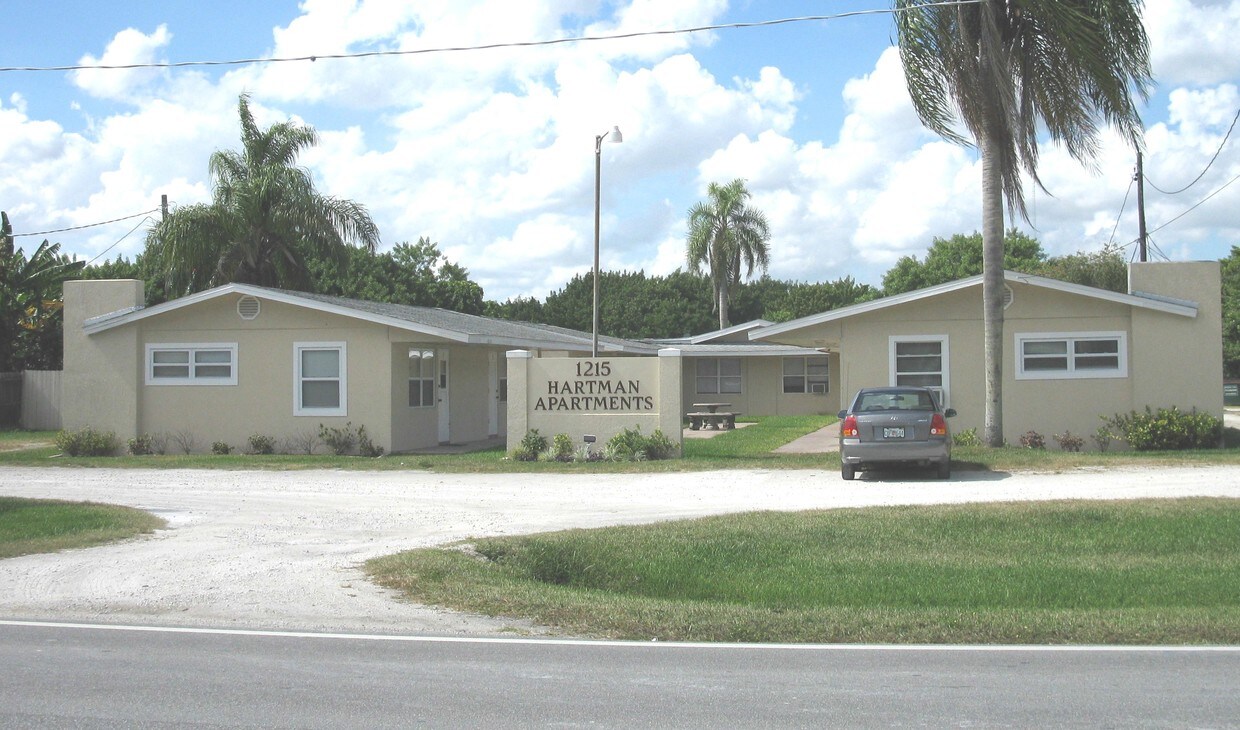 Primary Photo - 1215 Hartman Rd