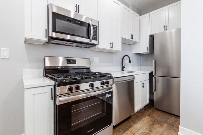 Foto del edificio - 3830 N Wilton Ave