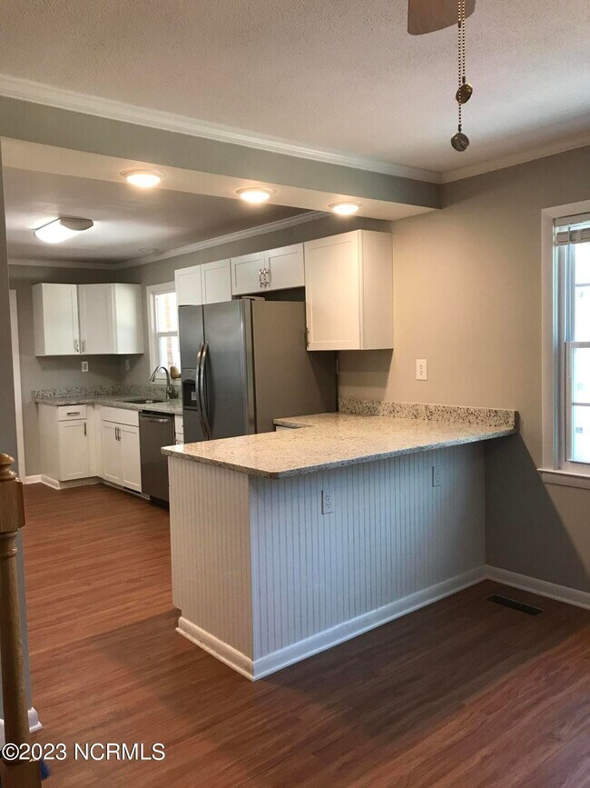 Building Photo - 203 Green Dolphin St