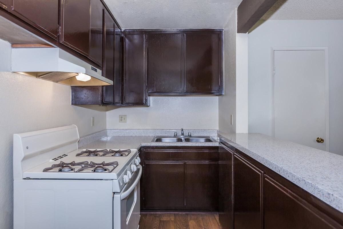 The Timbers Apartment Homes Apartments in Oxnard, CA Westside Rentals