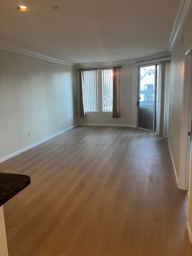 Foto principal - Unfurnished Meridian Luxury 1 Bed | 1 Ba C...