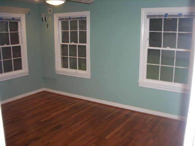 Building Photo - 306 Graceland St