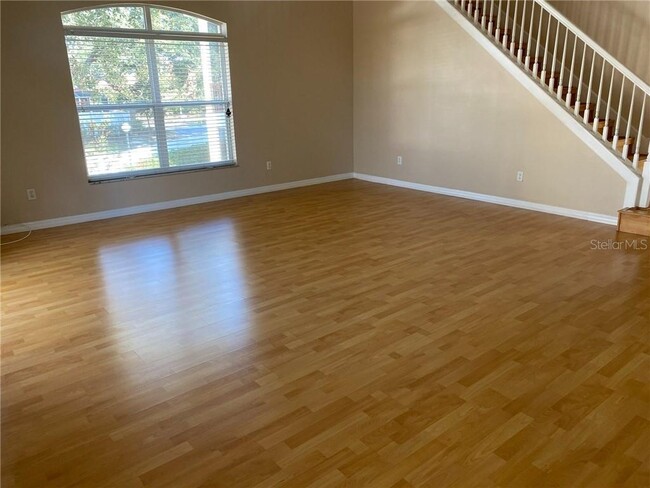 Building Photo - 694 Seabrook Ct