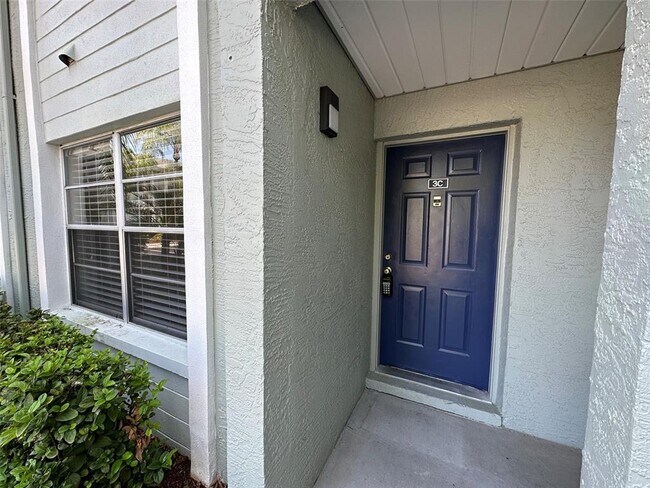 Building Photo - 5440 S MacDill Ave