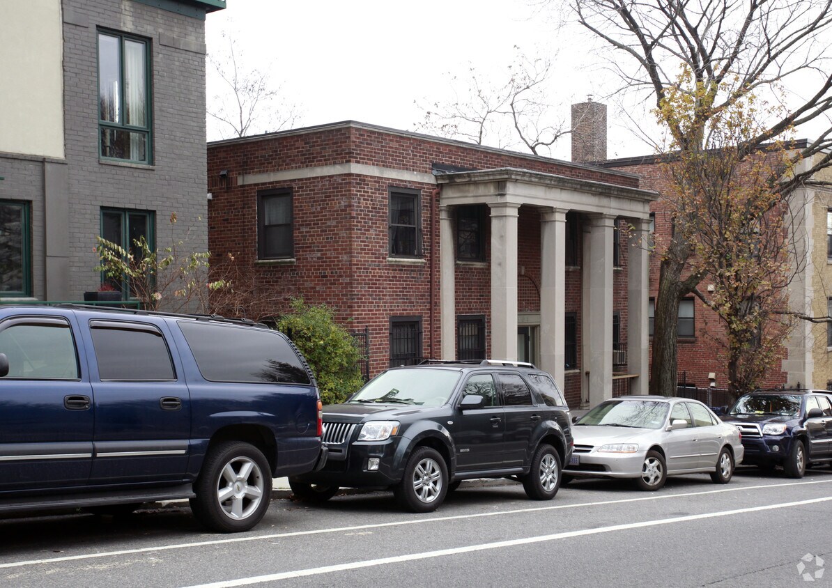 Primary Photo - 2301 15th St NW
