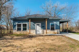 Building Photo - 1411 10th St NE