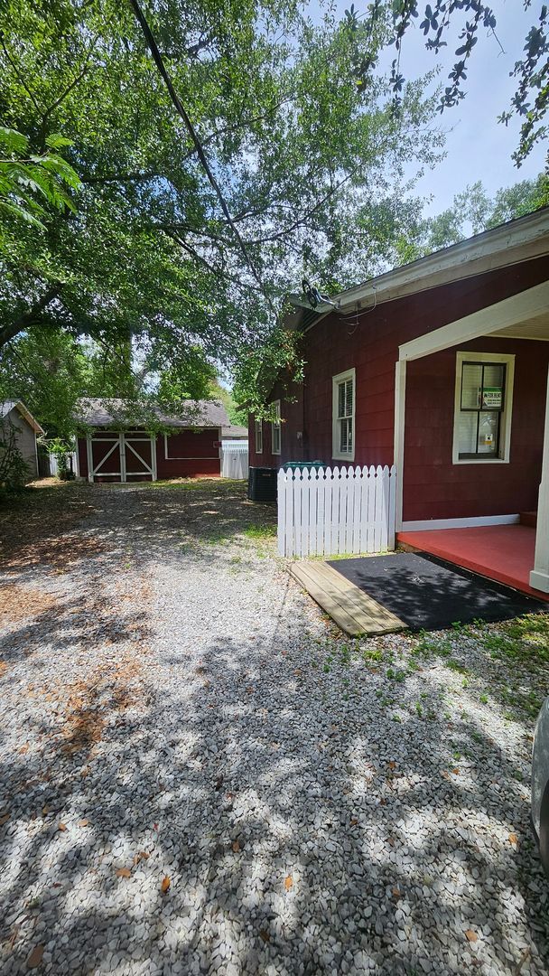 Building Photo - Welcome Home!
