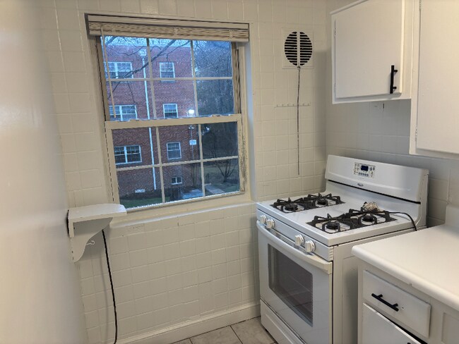 Foto del edificio - 5224 8th Rd S