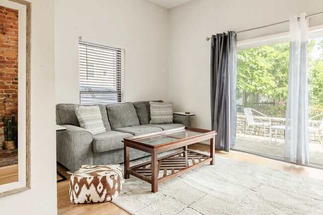 Foto del edificio - 962 Pavilion St