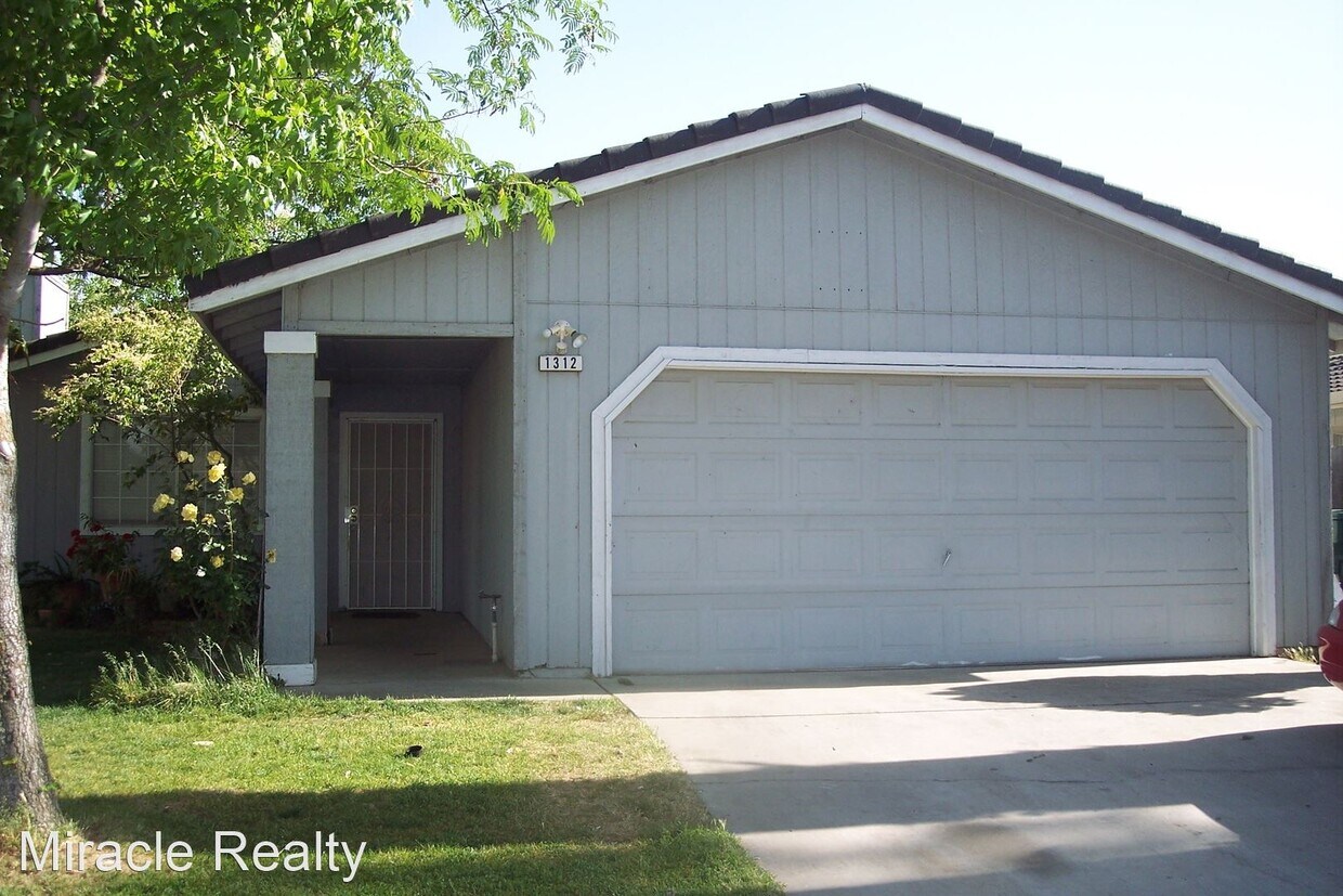 Primary Photo - 3 br, 2 bath House - 1312 Sherwood
