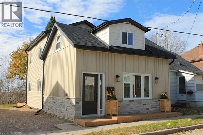 Building Photo - 4 John Ave