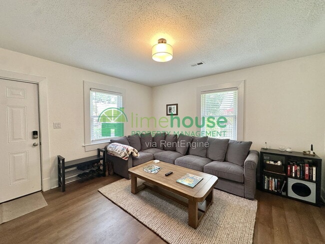 Photo - 2835 Somme Avenue House