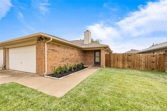 Building Photo - 7504 Connie Ln