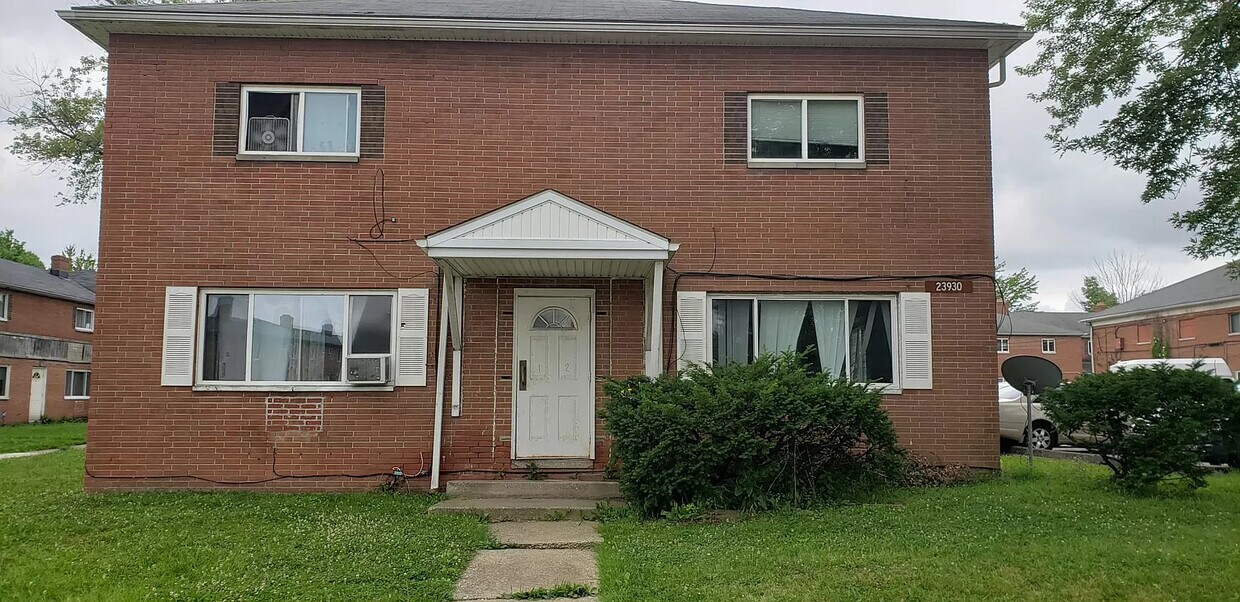 Main Building - 23930 Banbury Cir