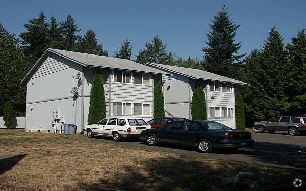 old - 5804 186th Ave E
