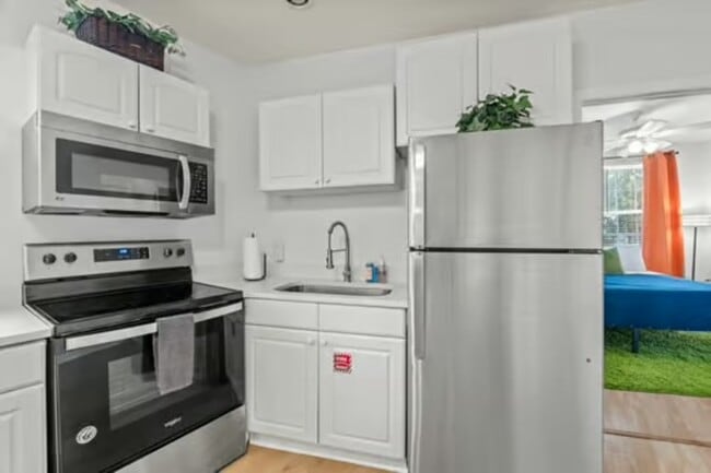 Building Photo - 214 San Marco Ave