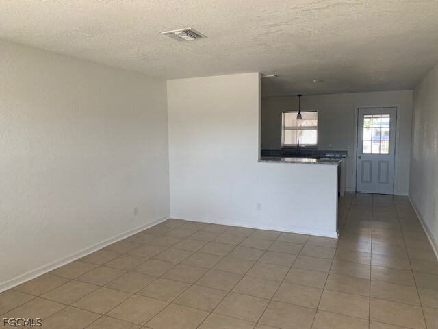 Building Photo - 11296 Summerwinds Ct