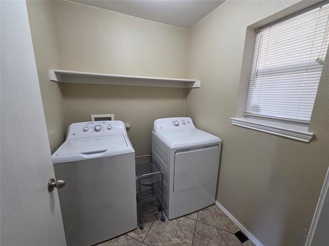 Foto del edificio - 2326 Kingsway Dr