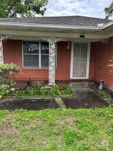 Building Photo - 4254 Albans Rd