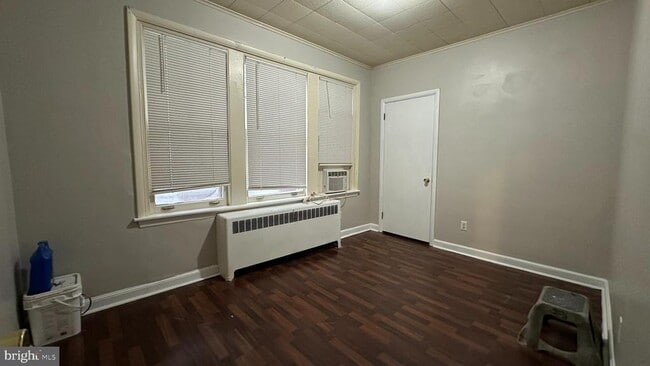 Building Photo - 222 N Miller St