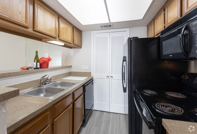 1HAB 1BA - 712 ft² - Legacy at 4415