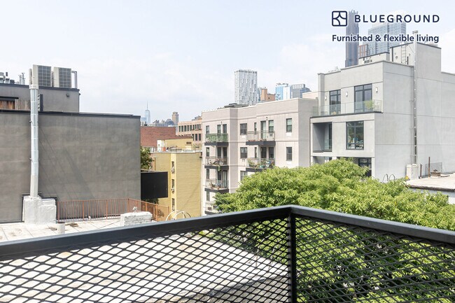 Building Photo - 82 4th Ave