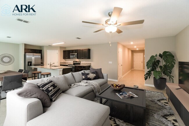 Foto del edificio - 9130 Udell Ln