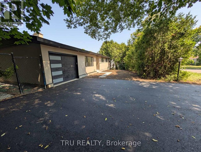 Building Photo - 39 Sunnycrest Dr