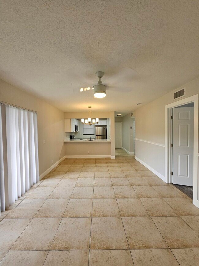 Building Photo - 1421 Windorah Way