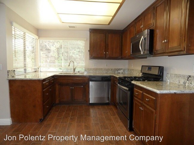 Building Photo - 4 br, 2.5 bath House - 14281 Yorba St.