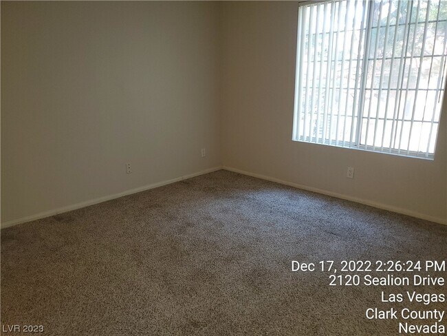 Building Photo - 2120 Sealion Dr