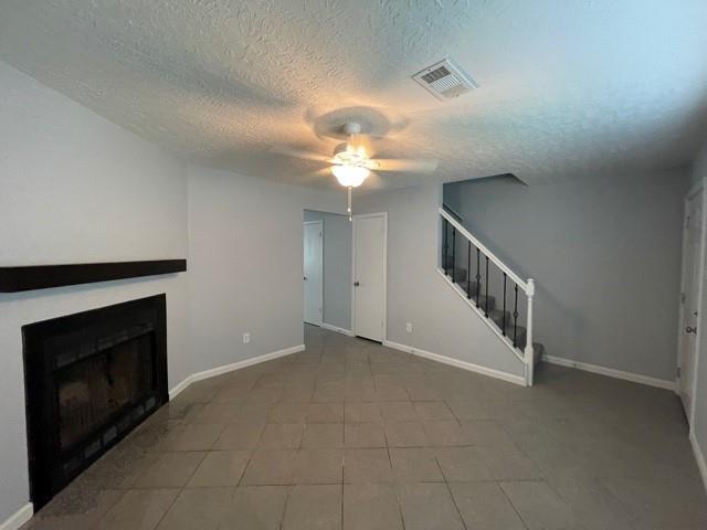 Primary Photo - 14927 Tilley St